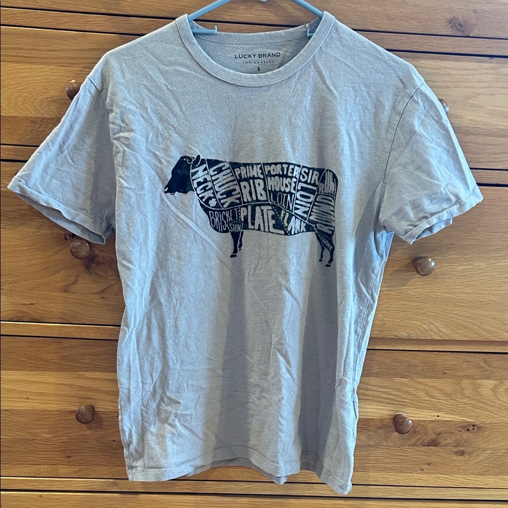 Lucky Brand Men’s Light Gray T-Shirt with Cattle Primal Graphic
